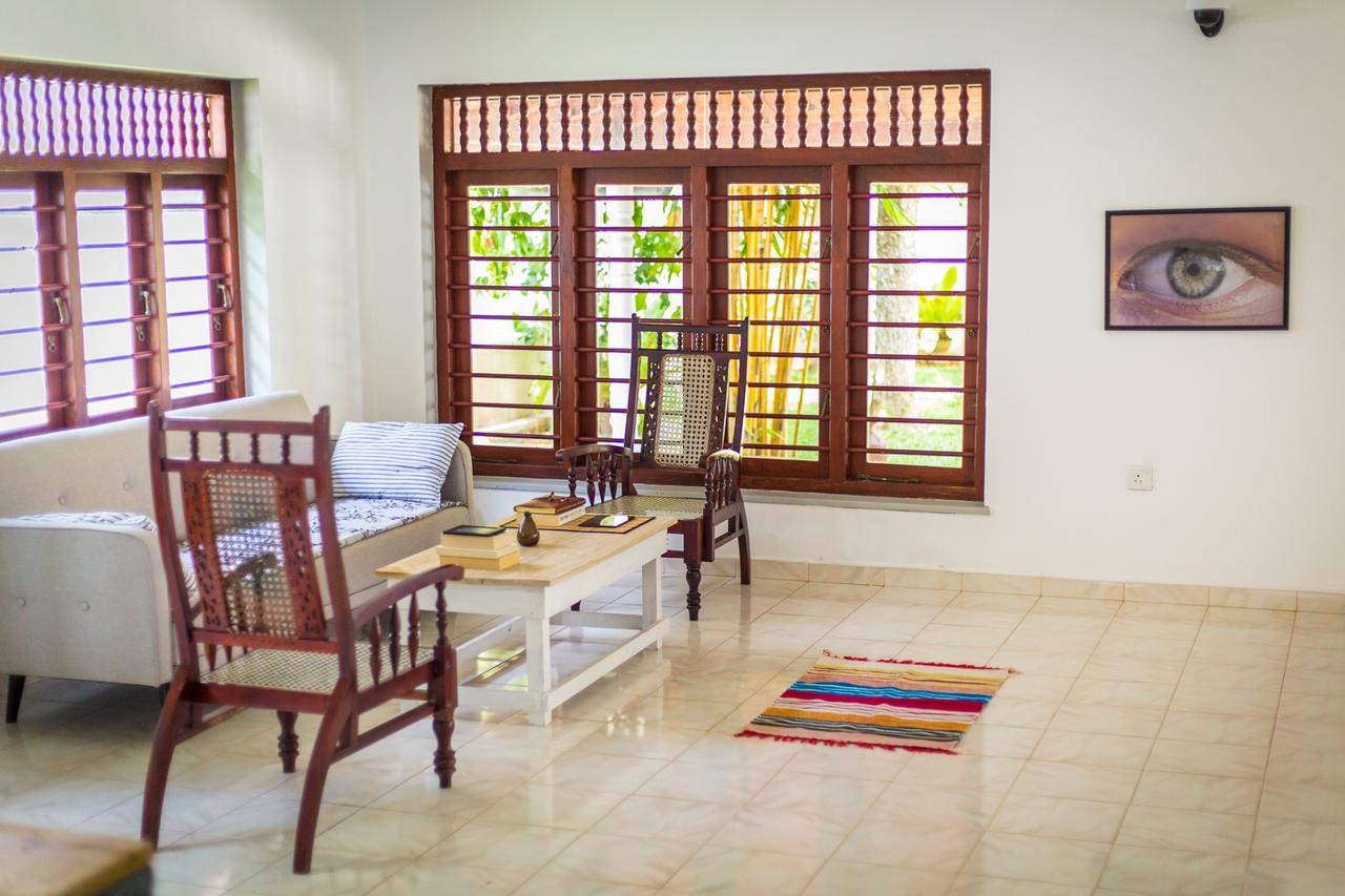 White Villa Beach Resort Mirissa Bilik gambar