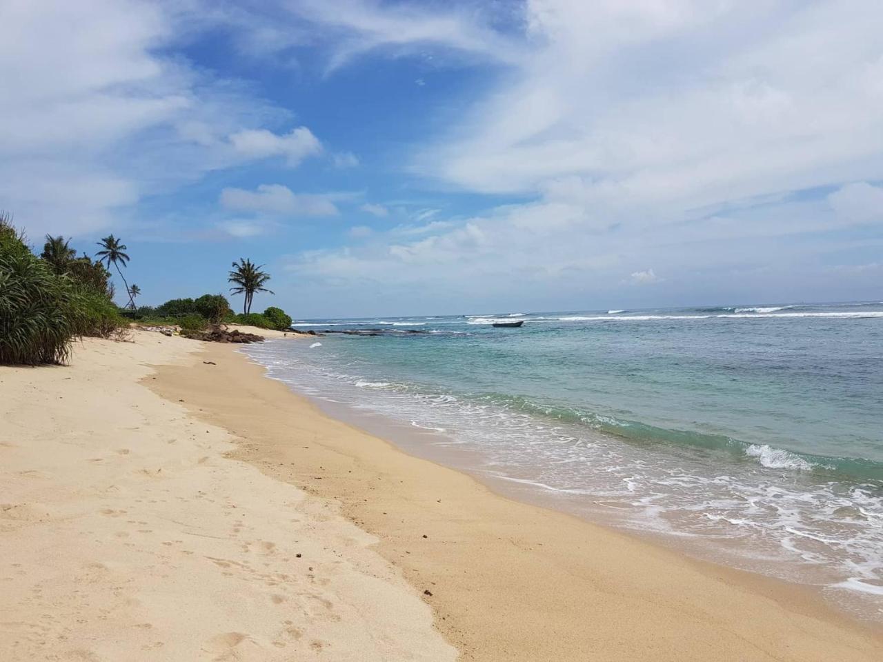 White Villa Beach Resort Mirissa Luaran gambar